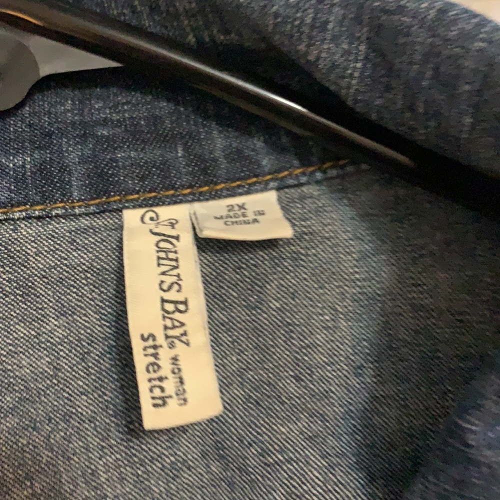 Jean jacket great condition classic fit - Picture 3 of 3